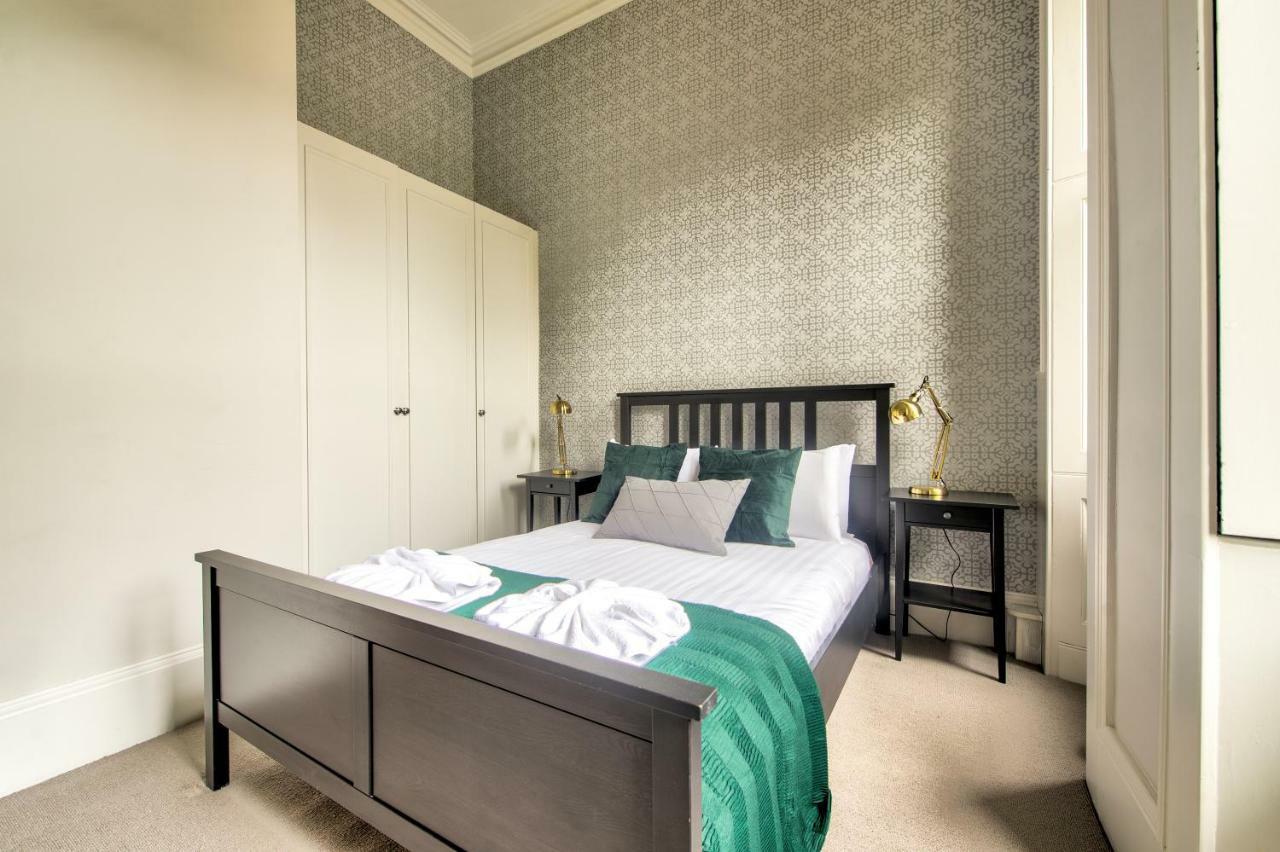 Апартаменты 32 Victoria Crescent Road Глазго Экстерьер фото